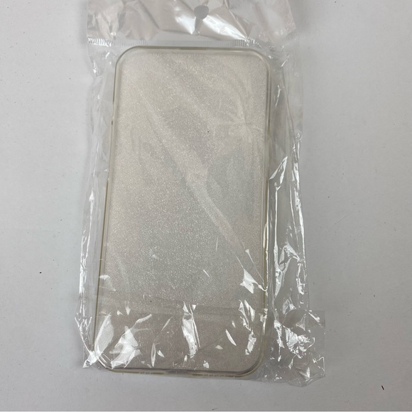 For iPhone 14 Clear flexible Case 0.5MM higher then the screen & lens to protect - Picture 2 of 3